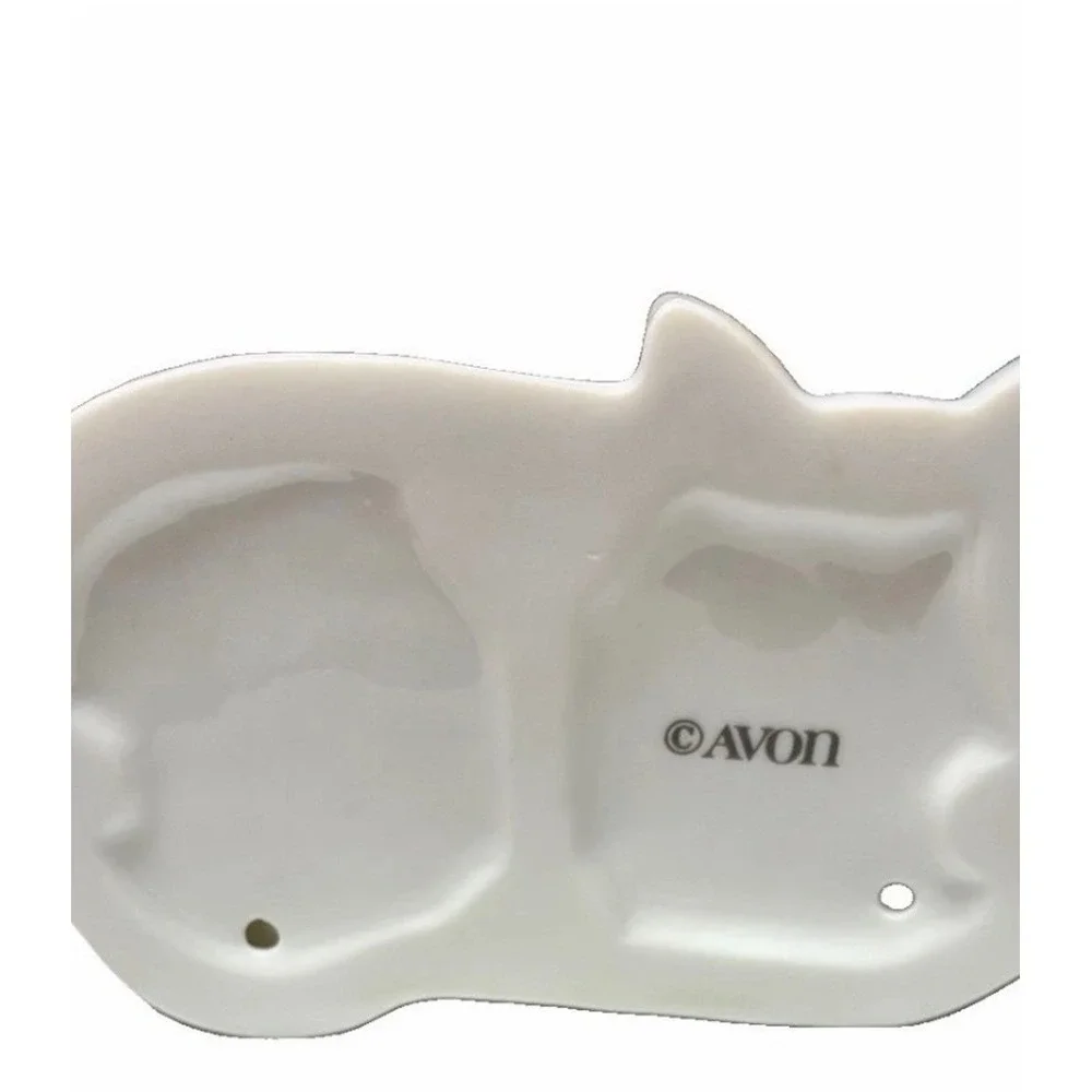 Avon Kitchen Kittens Wall Hook Ceramic White Cat Family Avon Gift Collection NIB